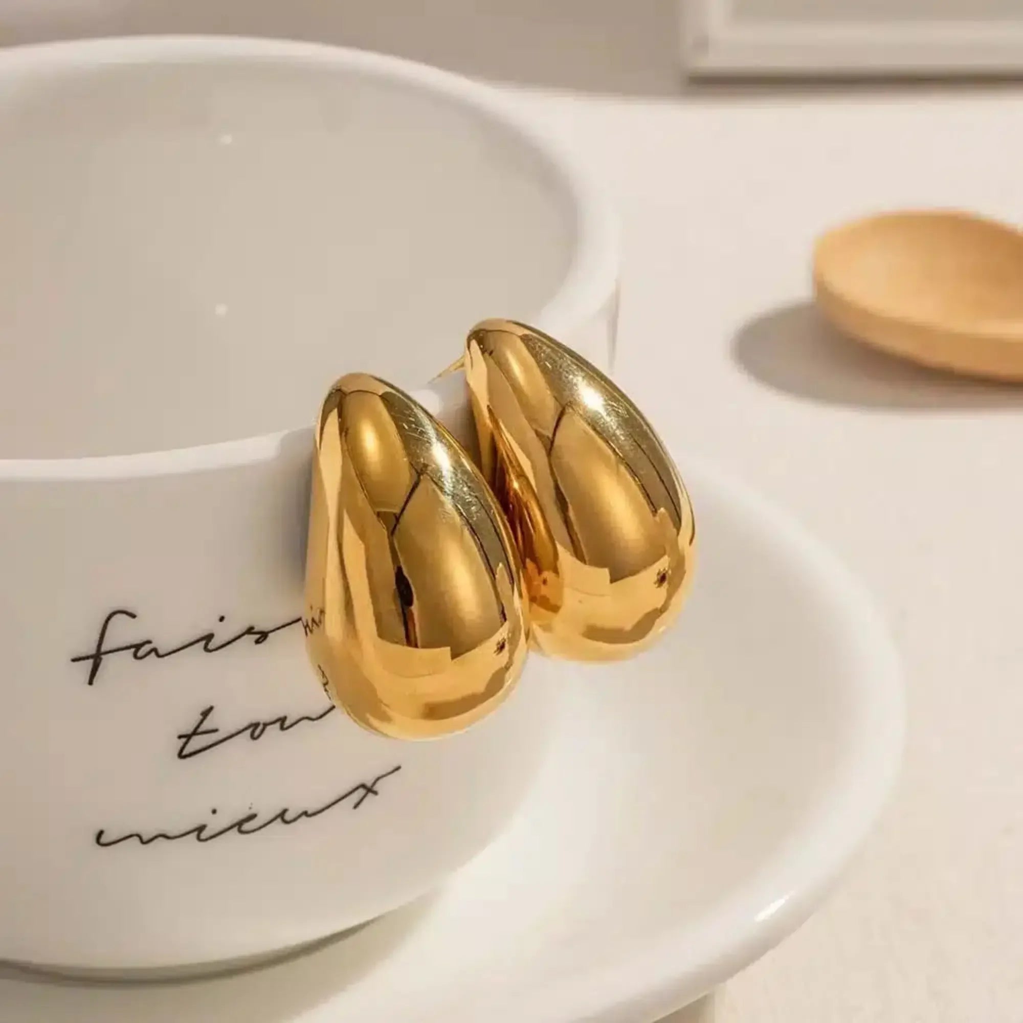 Chunky Water Tea Drop Earrings for Women - DZOIR