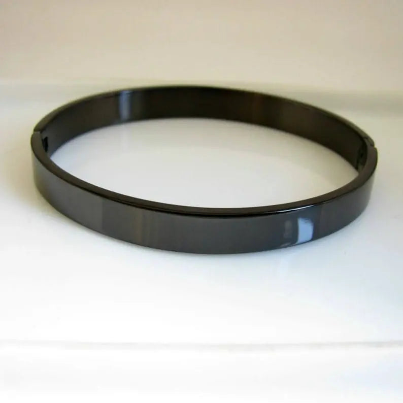 Black Stainless Steel Bangle Bracelet – Sleek & Modern - DZOIR