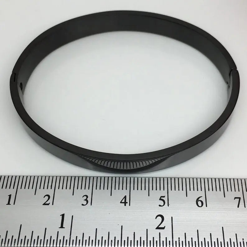 Black Stainless Steel Bangle Bracelet – Sleek & Modern - DZOIR