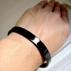 Black Stainless Steel Bangle Bracelet – Sleek & Modern - DZOIR