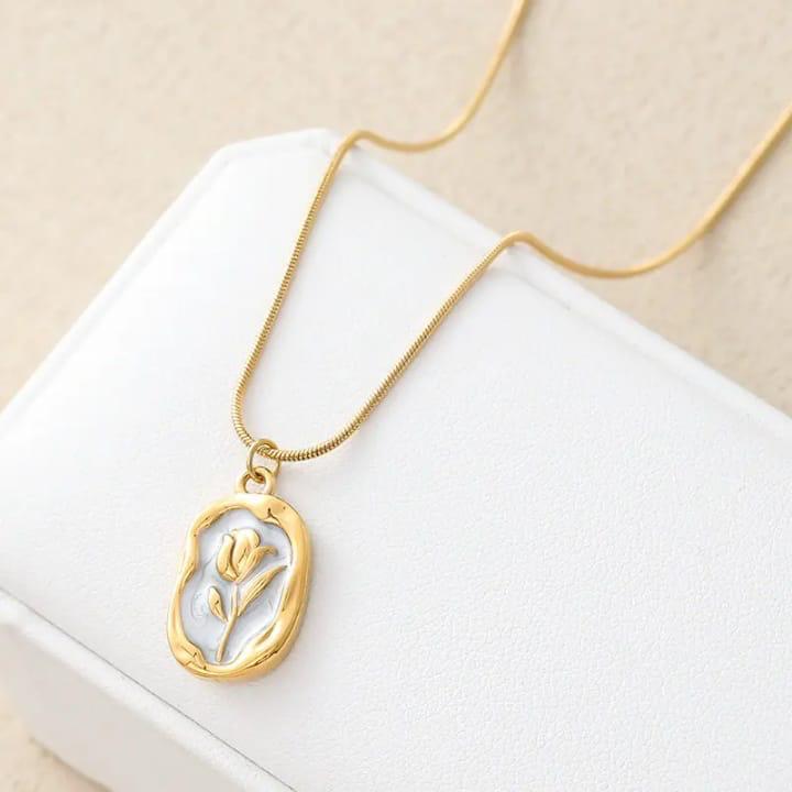 Elegant Gold-Plated Tulip Flower Pendant Necklace for Women | Dainty Minimalist Jewelry