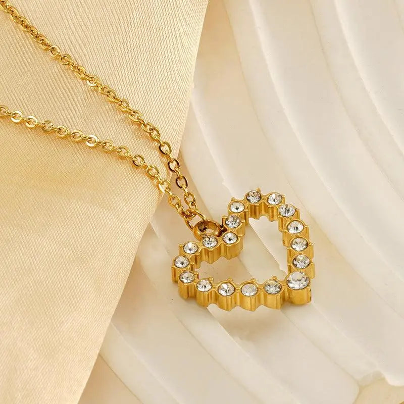 Gold Plated Heart Pendant Necklace with Crystals – Elegant Women’s Jewelry for Gifting & Daily Wear DZOIR
