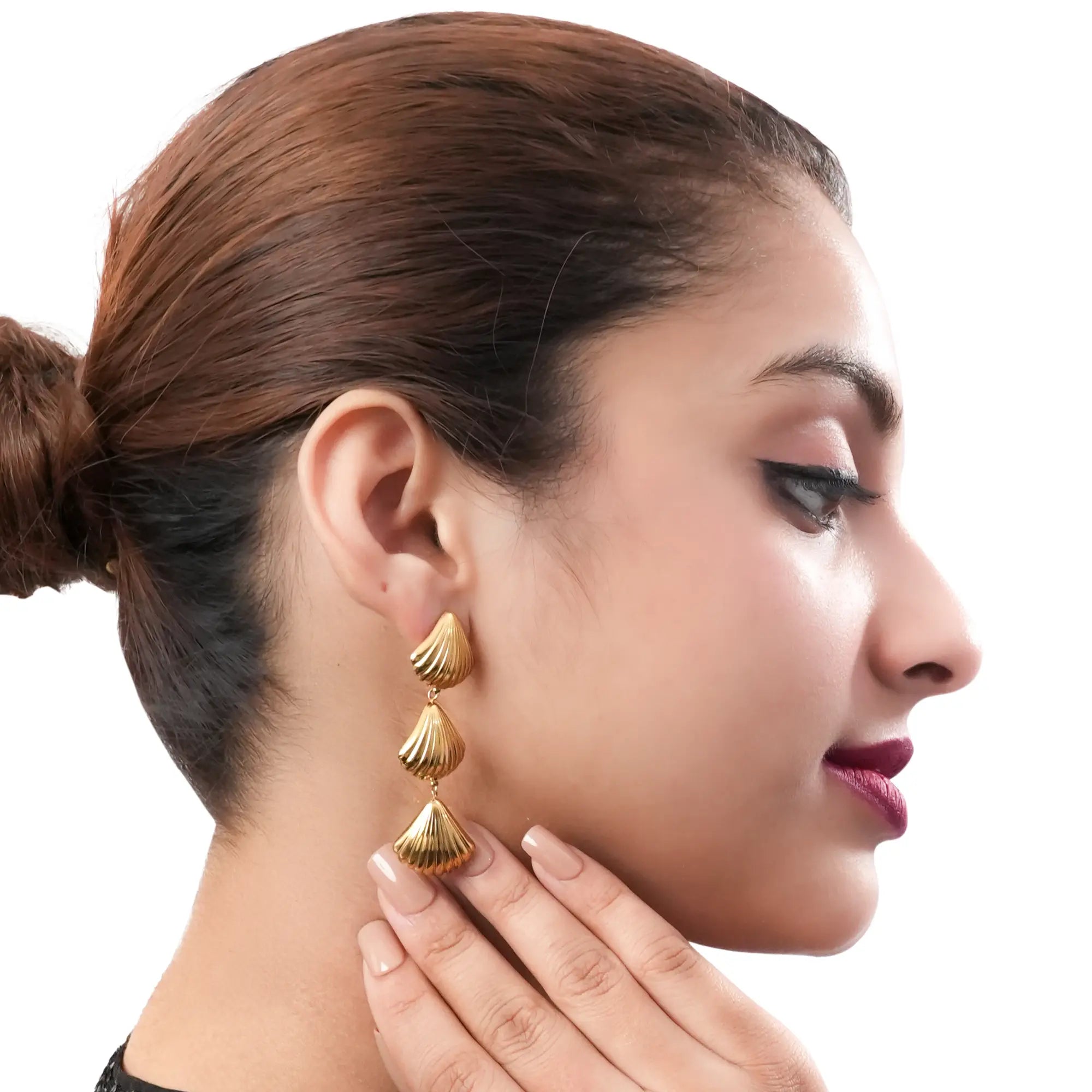 Gold-Plated Shell Dangle Earrings for Women – Vintage Boho Statement Jewelry, Ocean-Inspired Drop Earrings DZOIR