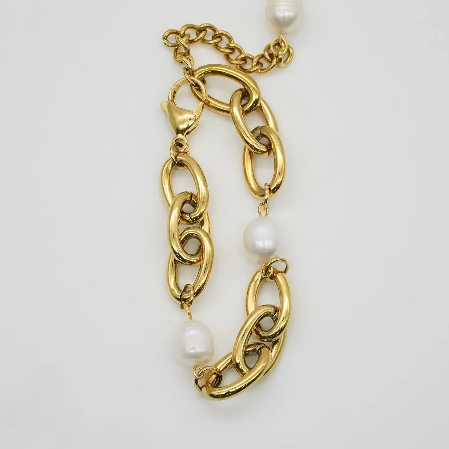 Chunky Gold Chain Bracelet with Baroque Pearl Charms DZOIR